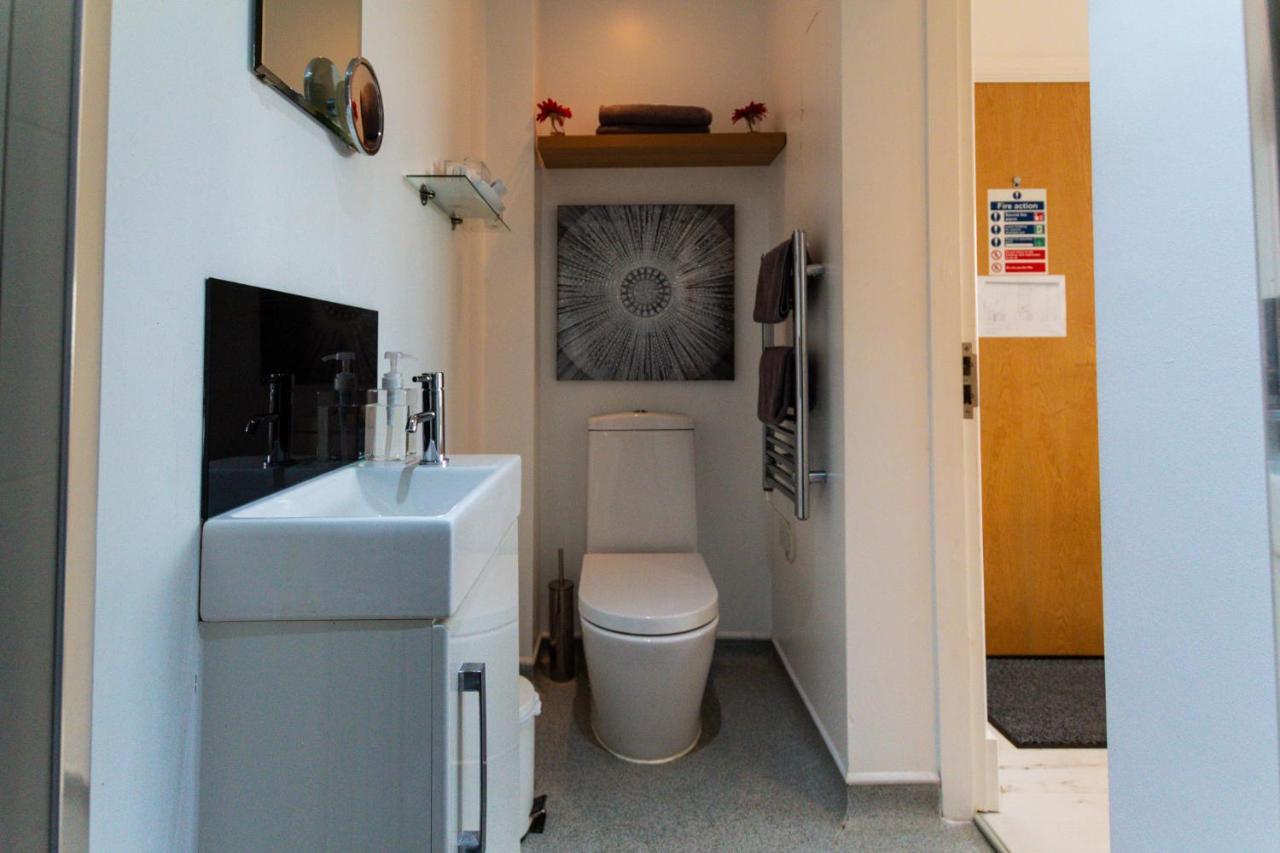 Domus House In Centre With Free Parking By Rework Apartment Chester