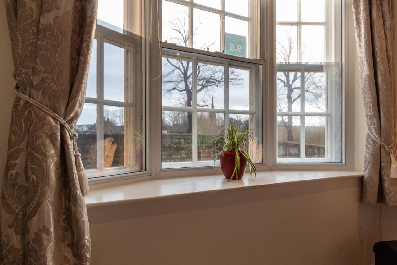 Domus House In Centre With Free Parking By Rework * Chester