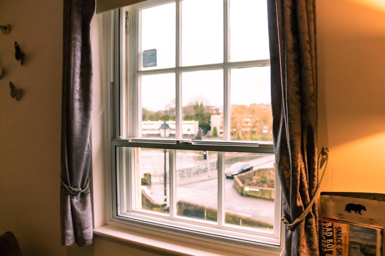 Domus House In Centre With Free Parking By Rework Apartment Chester